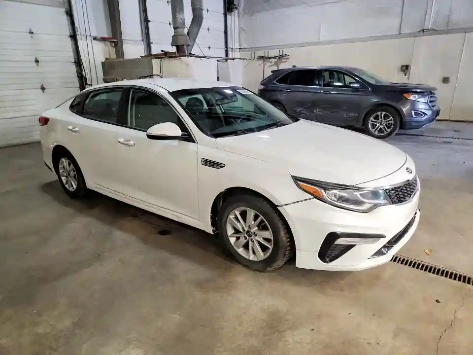 5XXGT4L32KG275275 2019 KIA OPTIMA-3