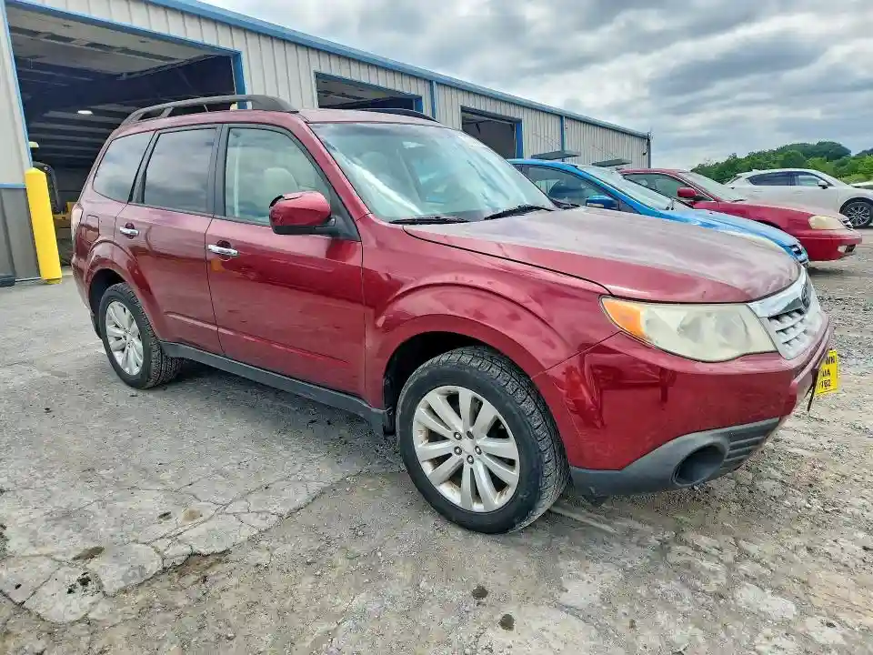 JF2SHADC2BH730817 2011 SUBARU FORESTER-3