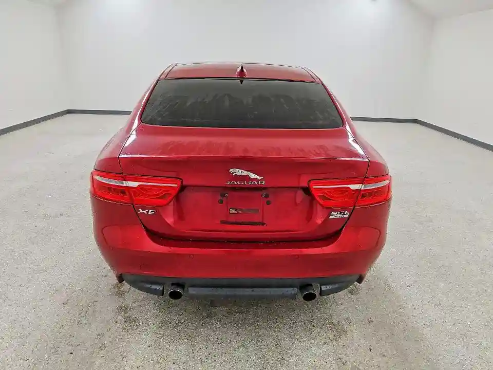 SAJAJ4BVXHA969202 2017 JAGUAR XE-5