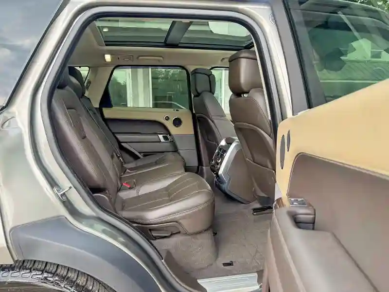 SALWV2SV5JA804394 2018 LAND ROVER RANGEROVER-5