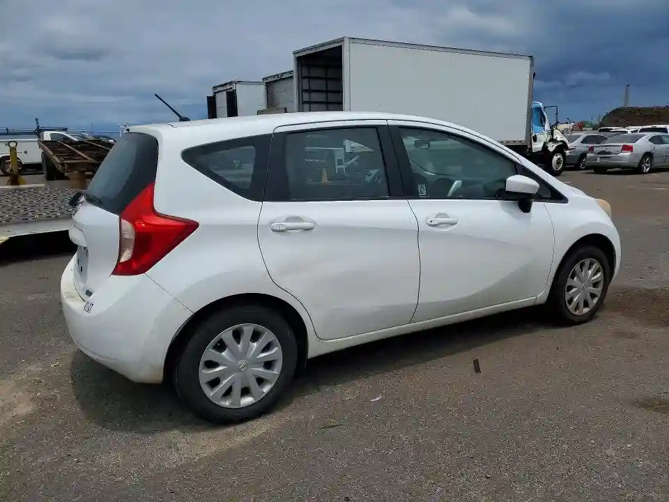 3N1CE2CP2FL427570 2015 NISSAN VERSA-2
