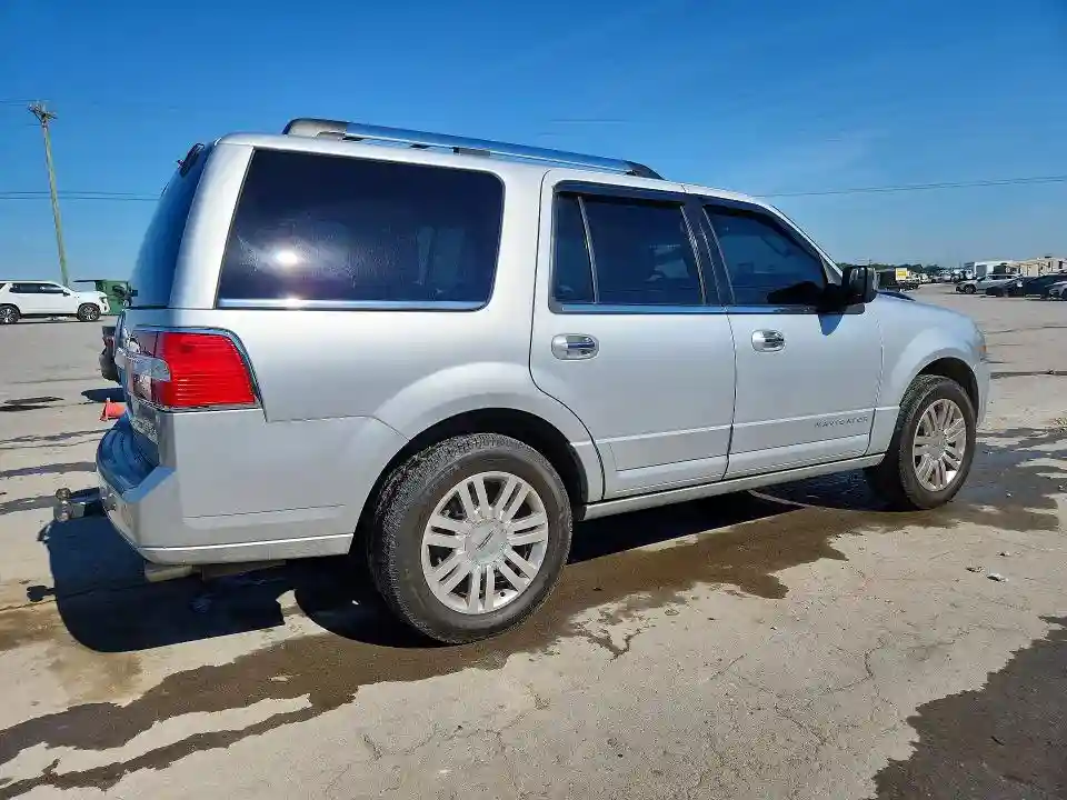 5LMJJ2H57DEL08443 2013 LINCOLN NAVIGATOR-2