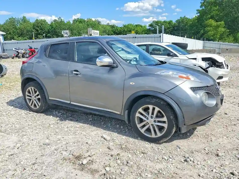 JN8AF5MV6DT215302 2013 NISSAN JUKE-3