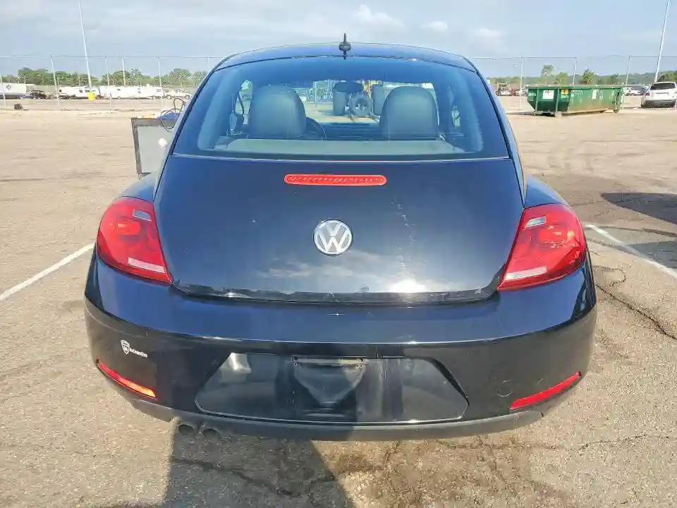 3VWHP7AT8CM659247 2012 VOLKSWAGEN BEETLE-5