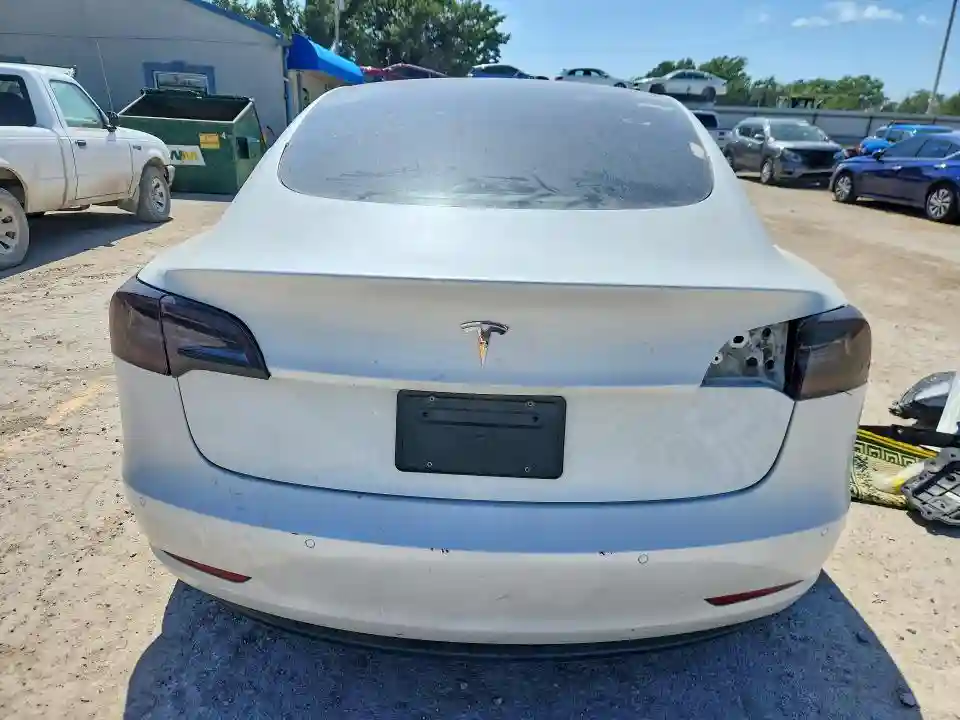 5YJ3E1EA4MF018479 2021 TESLA MODEL 3-5