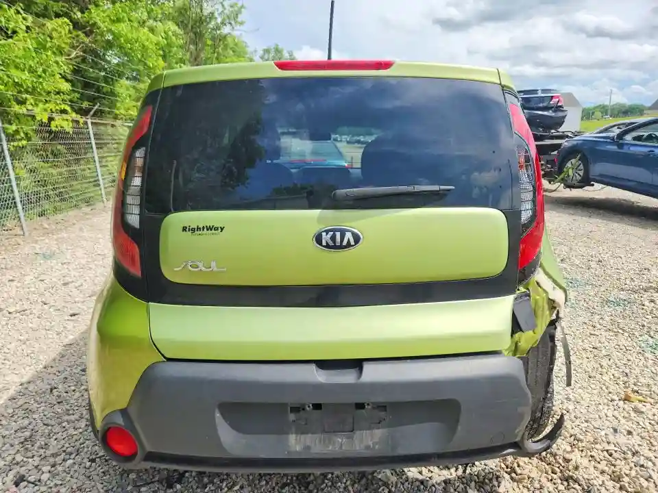 KNDJN2A2XG7854061 2016 KIA SOUL BASE-5