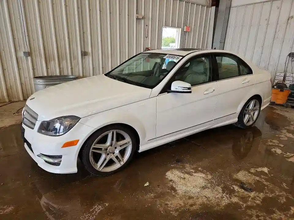 WDDGF8AB8DR274680 2013 MERCEDES-BENZ C-CLASS-0