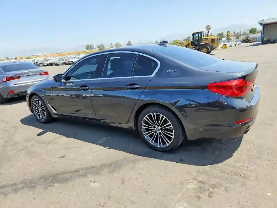 WBAJA9C52KB254309 2019 BMW 5 SERIES-1