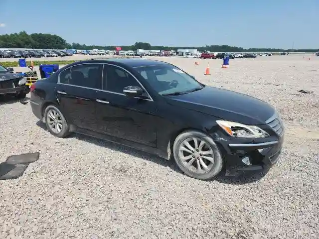 KMHGC4DD9DU235646 2013 HYUNDAI GENESIS-3