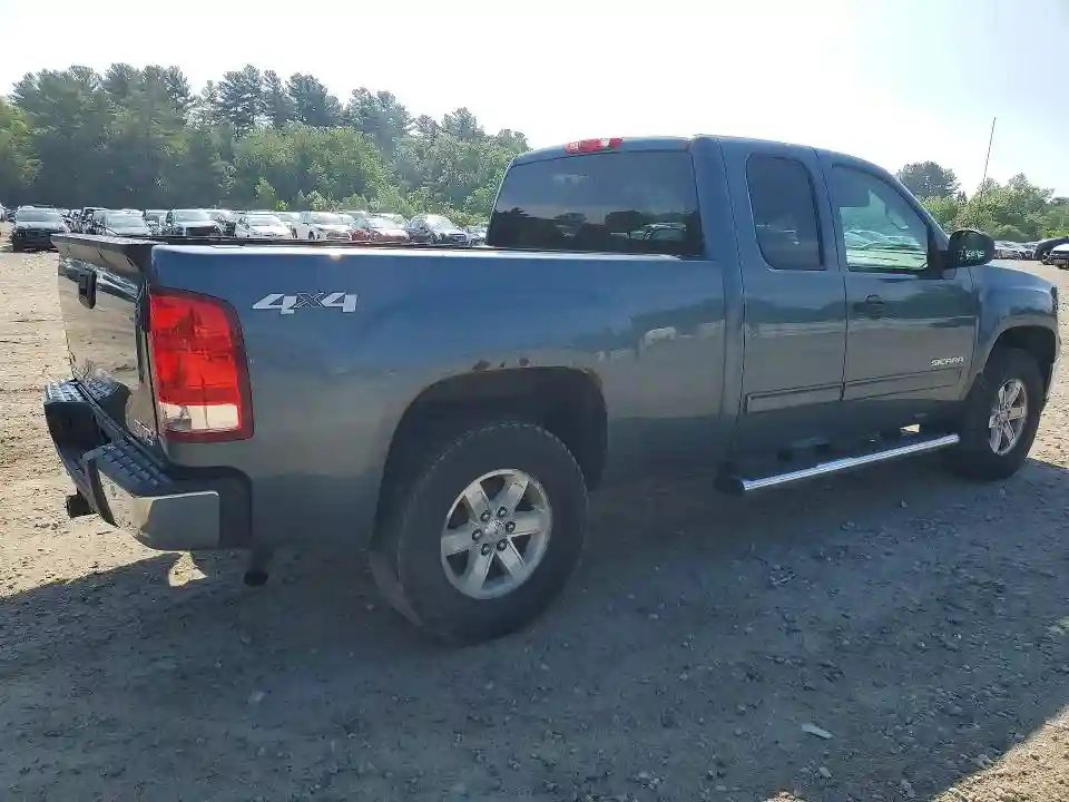 1GTR2VE30BZ419868 2011 GMC SIERRA-2