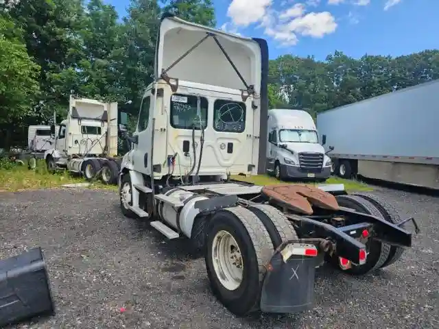 1FUBGAD42GLHD9913 2016 FREIGHTLINER ALL OTHER-4
