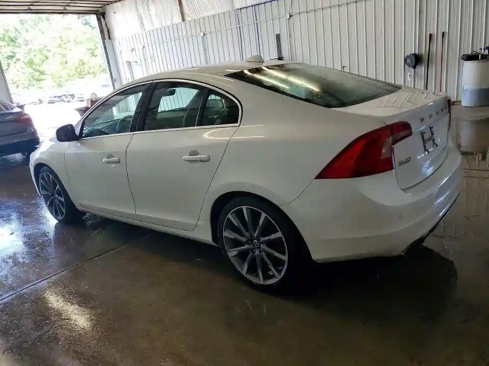 YV149MFM2F2335180 2015 VOLVO S60-1
