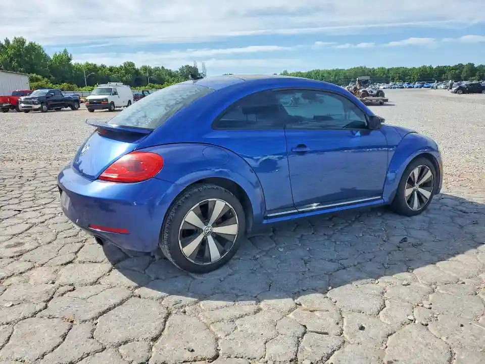 3VWV67AT2DM616420 2013 VOLKSWAGEN BEETLE-2