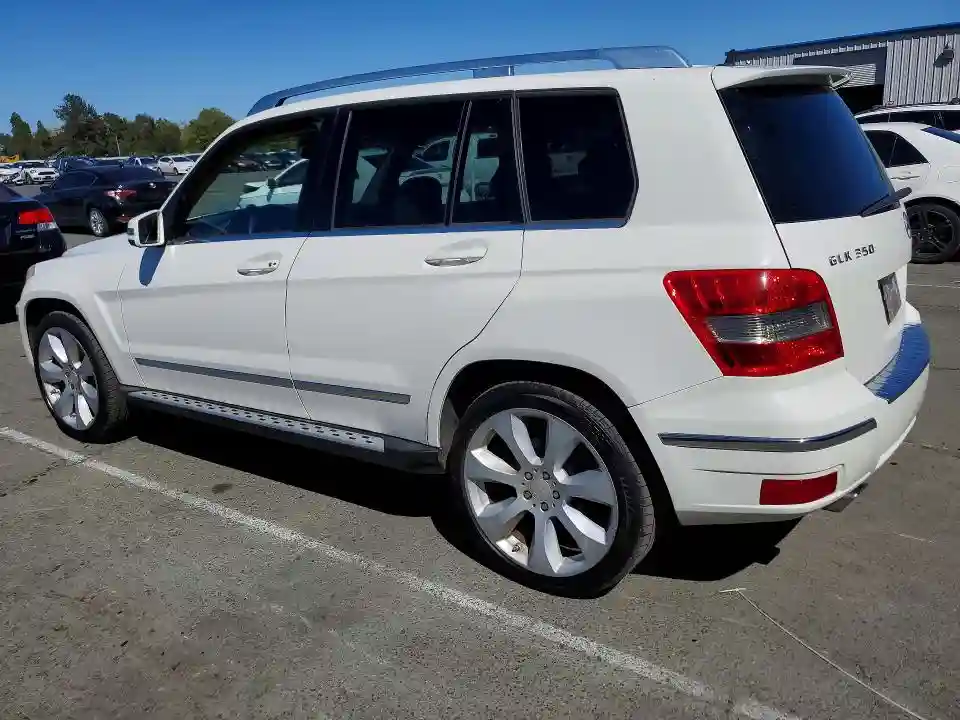 WDCGG8HB4AF369385 2010 MERCEDES-BENZ GLK-CLASS-1