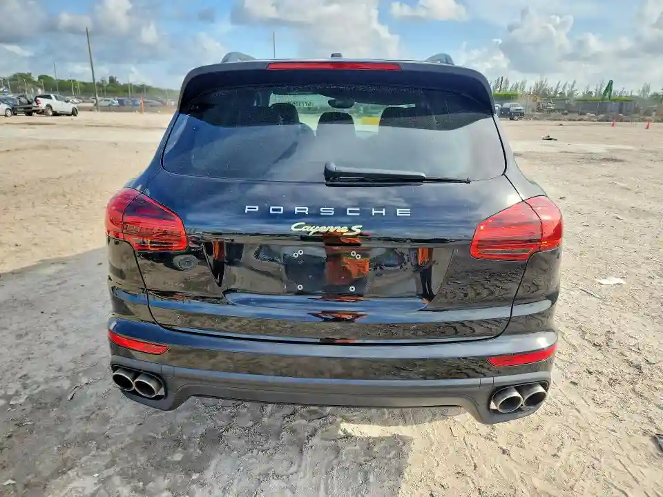 WP1AE2A27HLA74946 2017 PORSCHE CAYENNE-5
