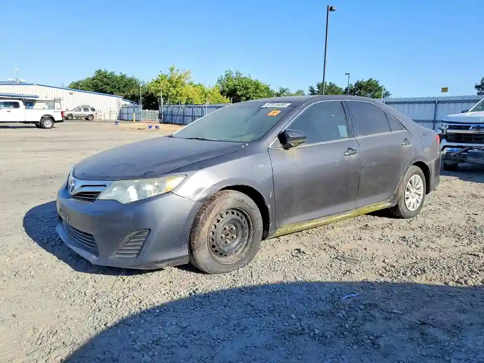 4T1BD1FK2DU096445 2013 TOYOTA CAMRY SOLA-0