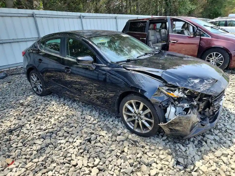 3MZBN1V32JM164414 2018 MAZDA 3-3