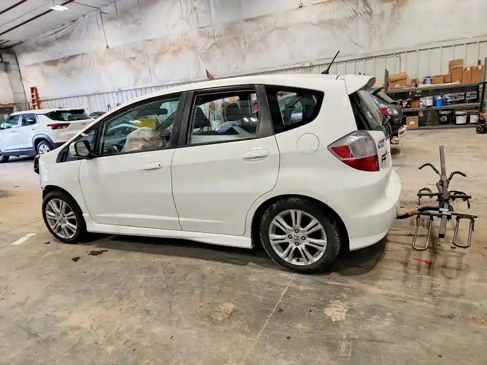 JHMGE8H40AC030944 2010 HONDA FIT-1