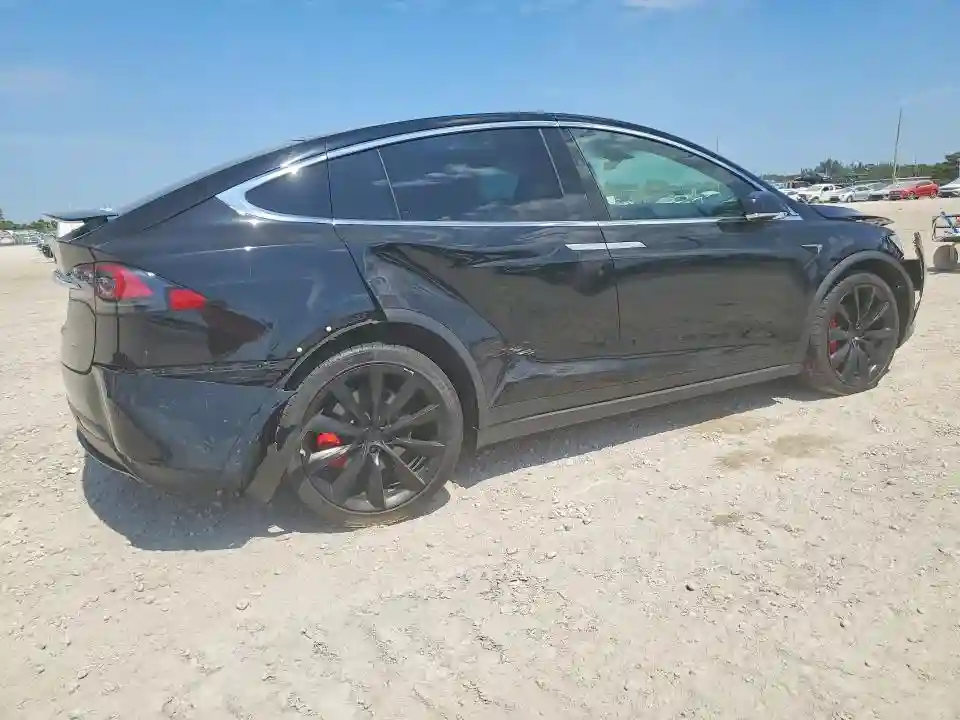 5YJXCDE47LF299419 2020 TESLA MODEL X-2