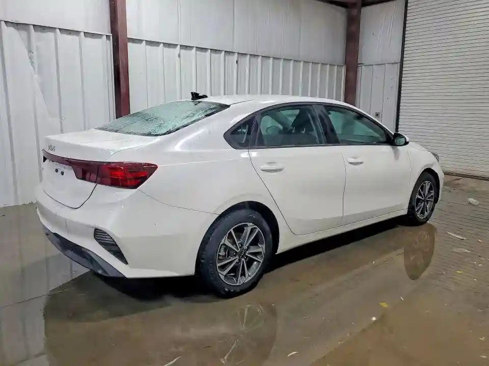 3KPF24AD0RE811315 2024 KIA FORTE-2