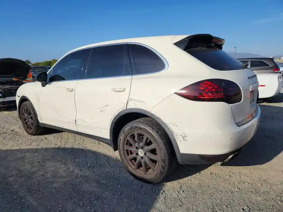 WP1AA2A20BLA04353 2011 PORSCHE CAYENNE-1