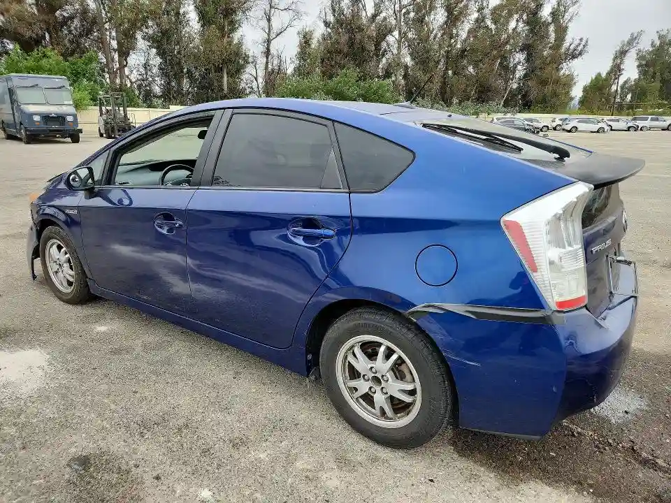 JTDKN3DU0B5354213 2011 TOYOTA PRIUS THRE-1