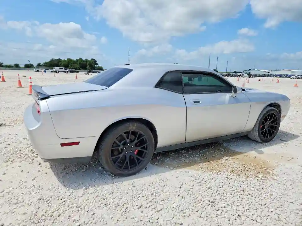 2B3CJ7DWXAH102762 2010 DODGE CHALLENGER-2