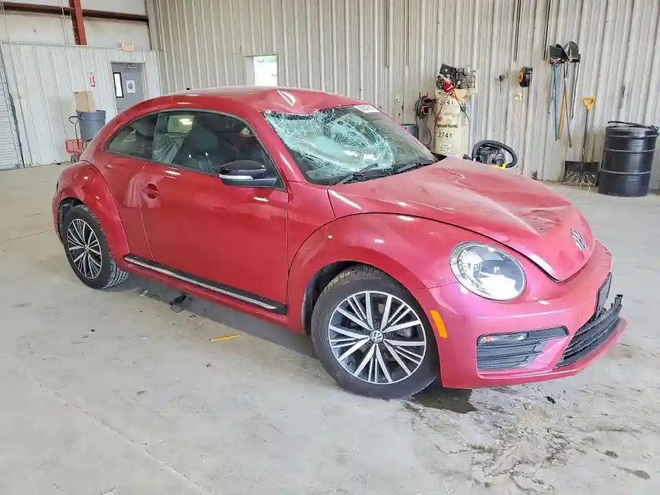 3VWF17AT0HM606798 2017 VOLKSWAGEN BEETLE-3