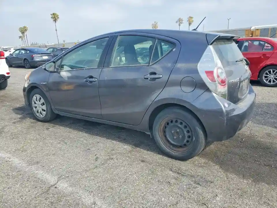 JTDKDTB31E1566305 2014 TOYOTA PRIUS-1