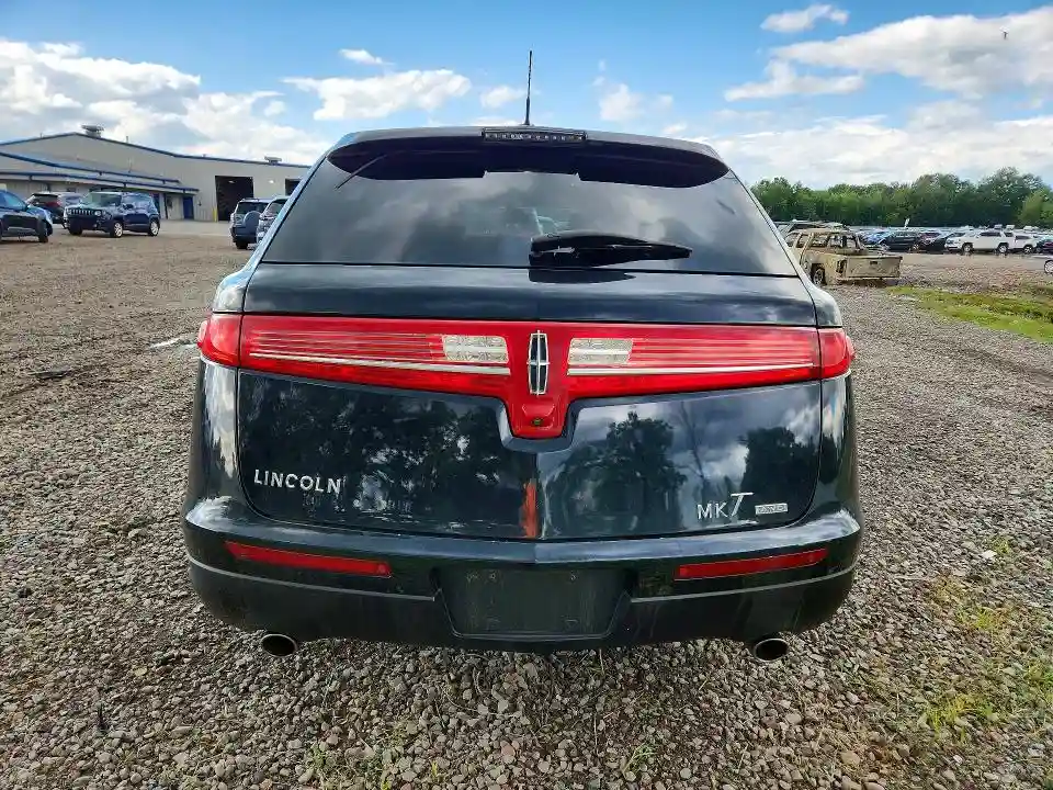 2LMHJ5NK5HBL01722 2017 LINCOLN MKT-5
