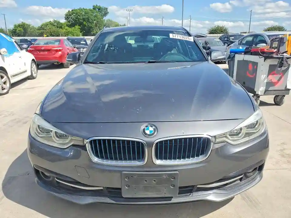 WBA8E1C58JA758663 2018 BMW 3 SERIES-4