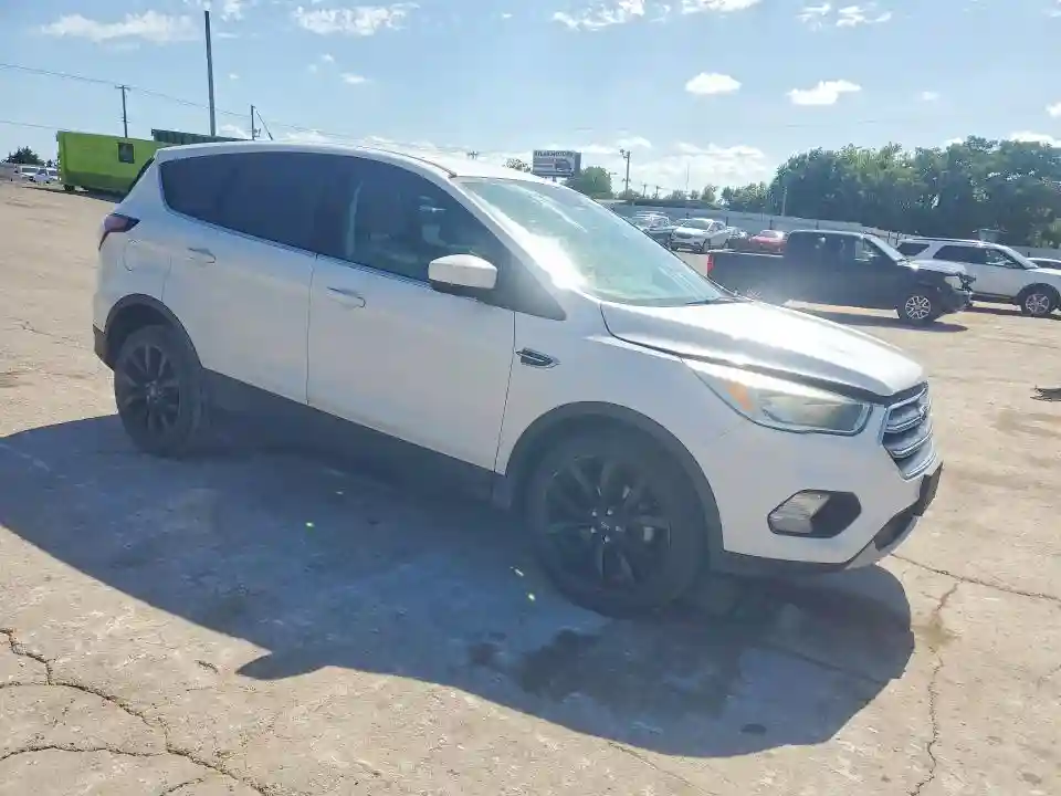 1FMCU0GD8HUD28230 2017 FORD ESCAPE-3