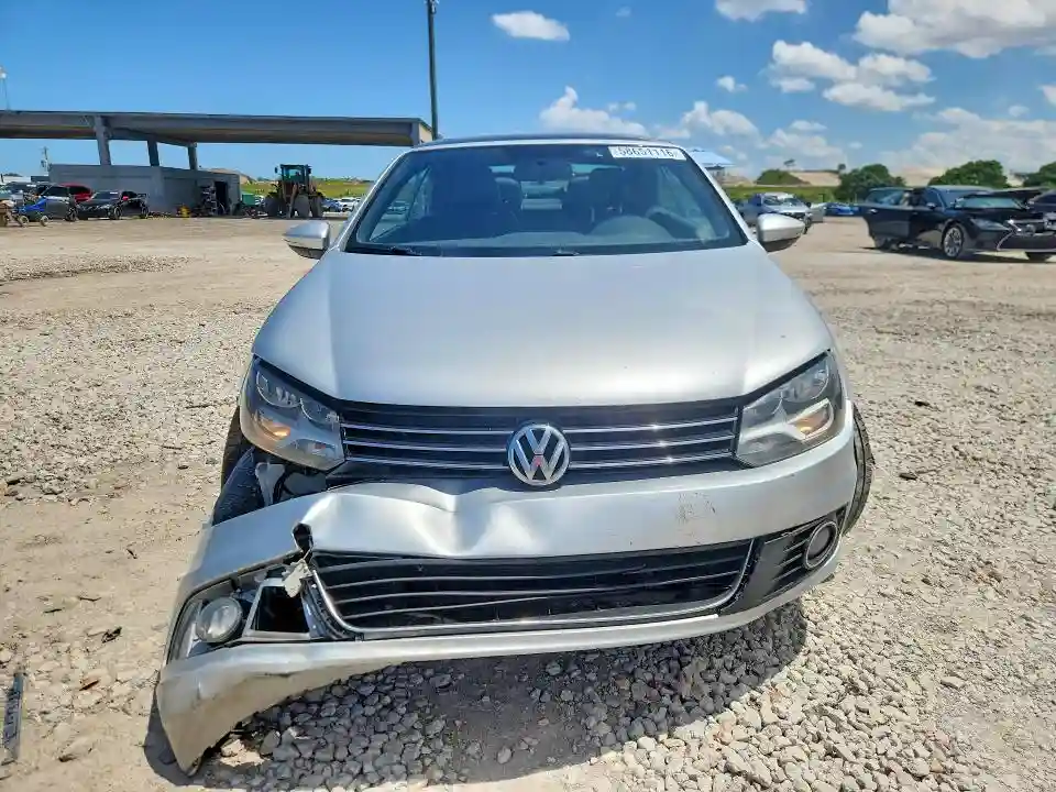 WVWBW8AH4FV000038 2015 VOLKSWAGEN EOS-4