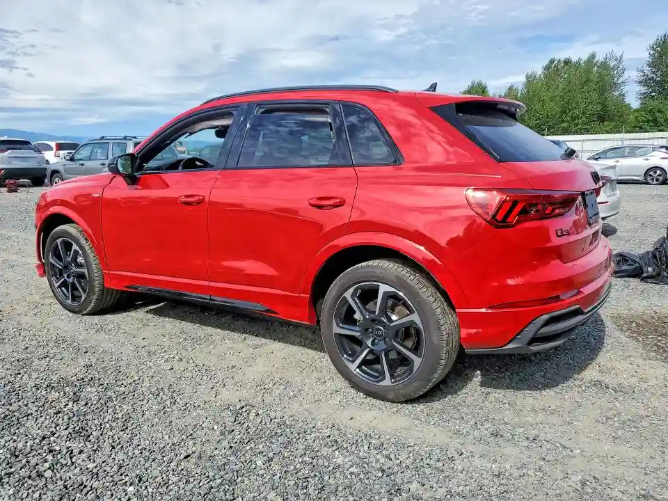WA1EECF30S1109270 2025 AUDI Q3-1