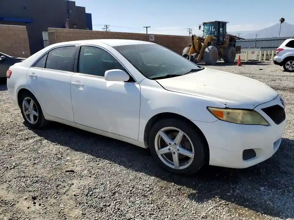 4T1BF3EKXBU586720 2011 TOYOTA CAMRY-3
