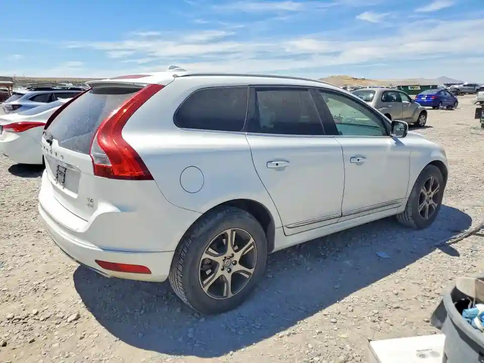 YV4902DZ3E2554461 2014 VOLVO XC60-2