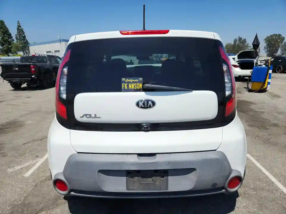 KNDJN2A22G7324120 2016 KIA SOUL BASE-5