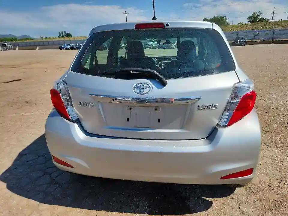 JTDKTUD37CD511987 2012 TOYOTA YARIS-5