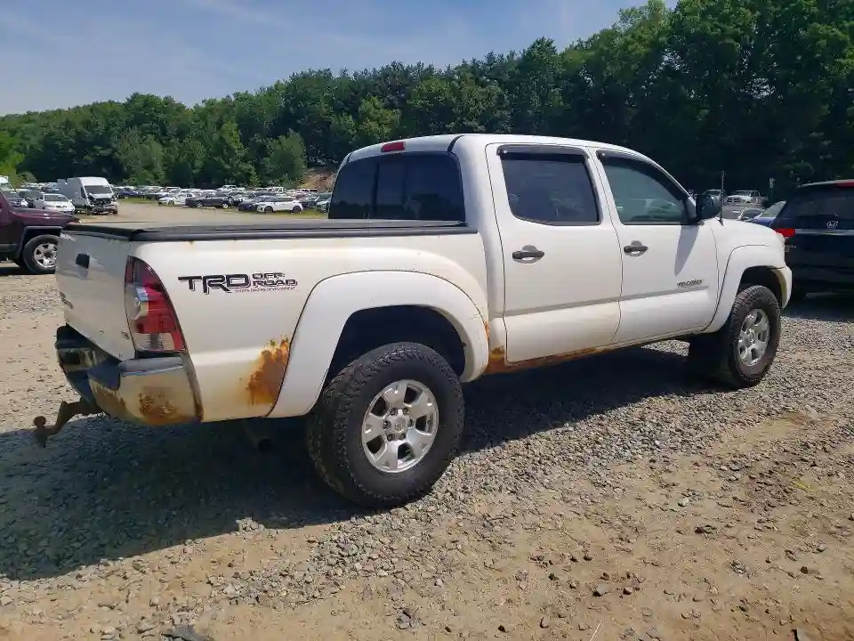 3TMLU4EN9DM111775 2013 TOYOTA TACOMA-2