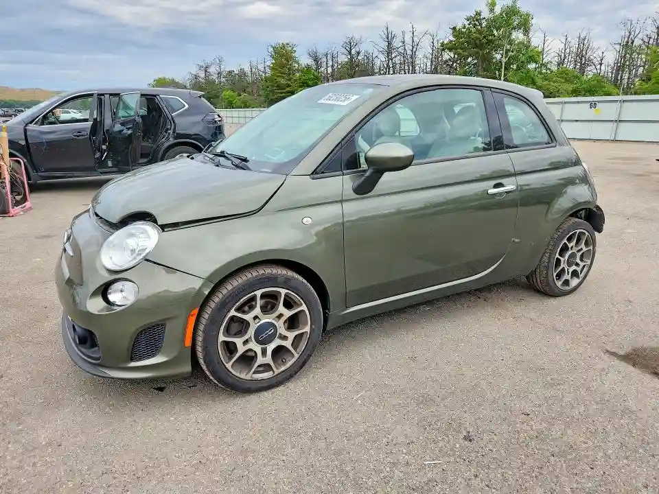 3C3CFFKH9JT377887 2018 FIAT 500-0