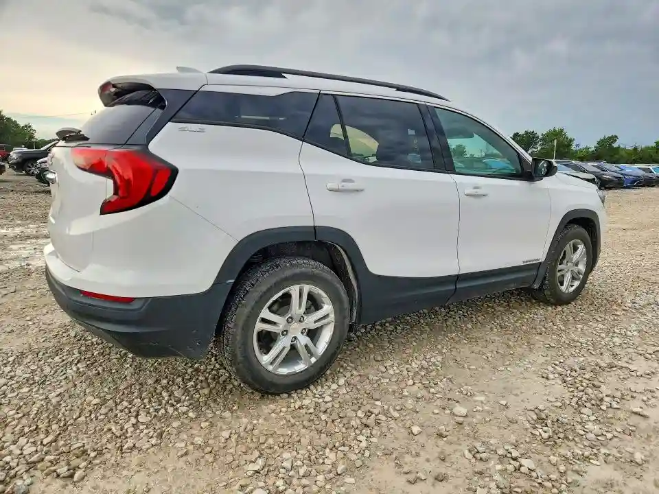 3GKALMEV8JL346832 2018 GMC TERRAIN-2