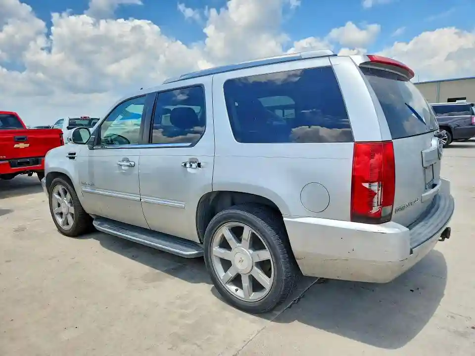 1GYS4BEF8BR139002 2011 CADILLAC ESCALADE-1