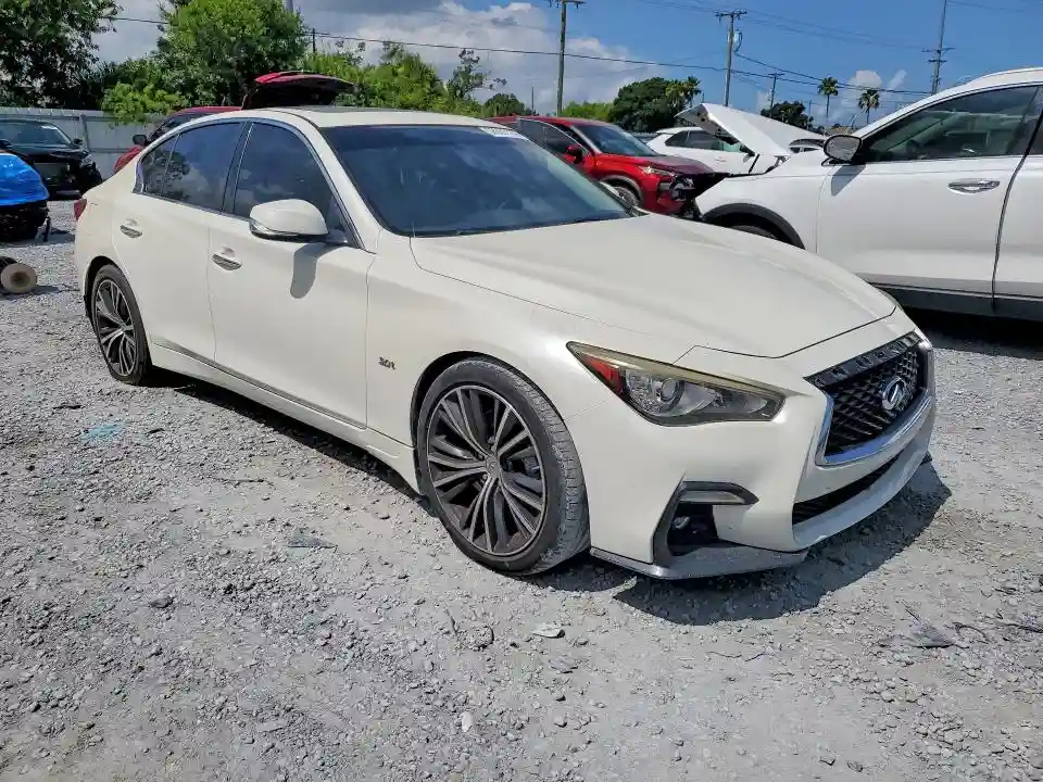 JN1EV7AP3JM360503 2018 INFINITI Q50-3