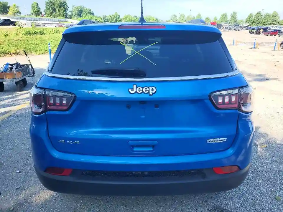 3C4NJDBN8RT122575 2024 JEEP COMPASS-5