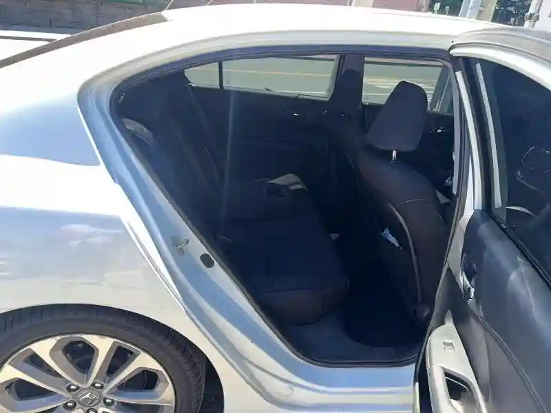 1HGCR2F55EA261371 2014 HONDA ACCORD-5