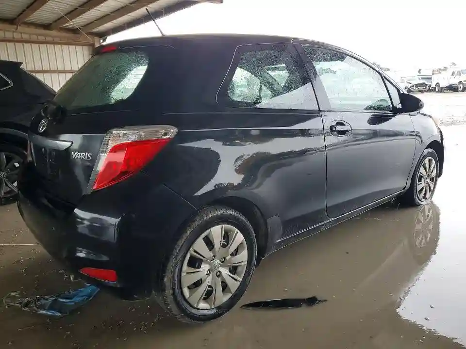 JTDJTUD33CD511724 2012 TOYOTA YARIS-2
