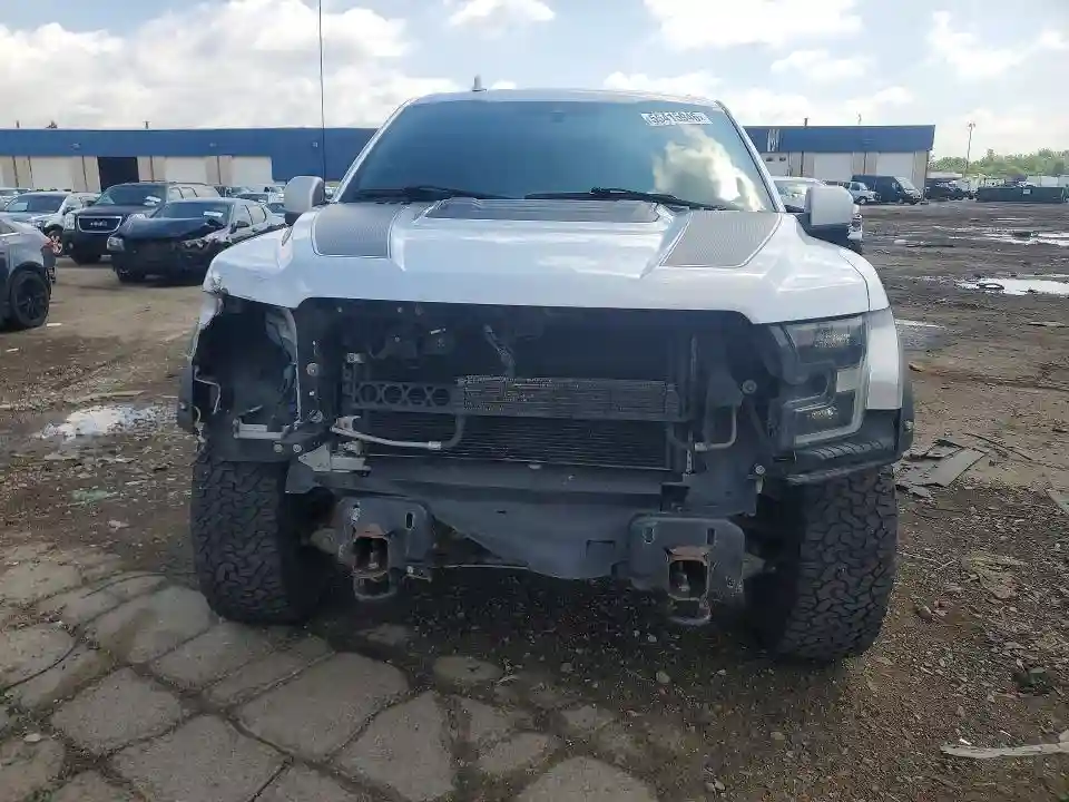 1FTFW1RG9KFA86195 2019 FORD F150-4