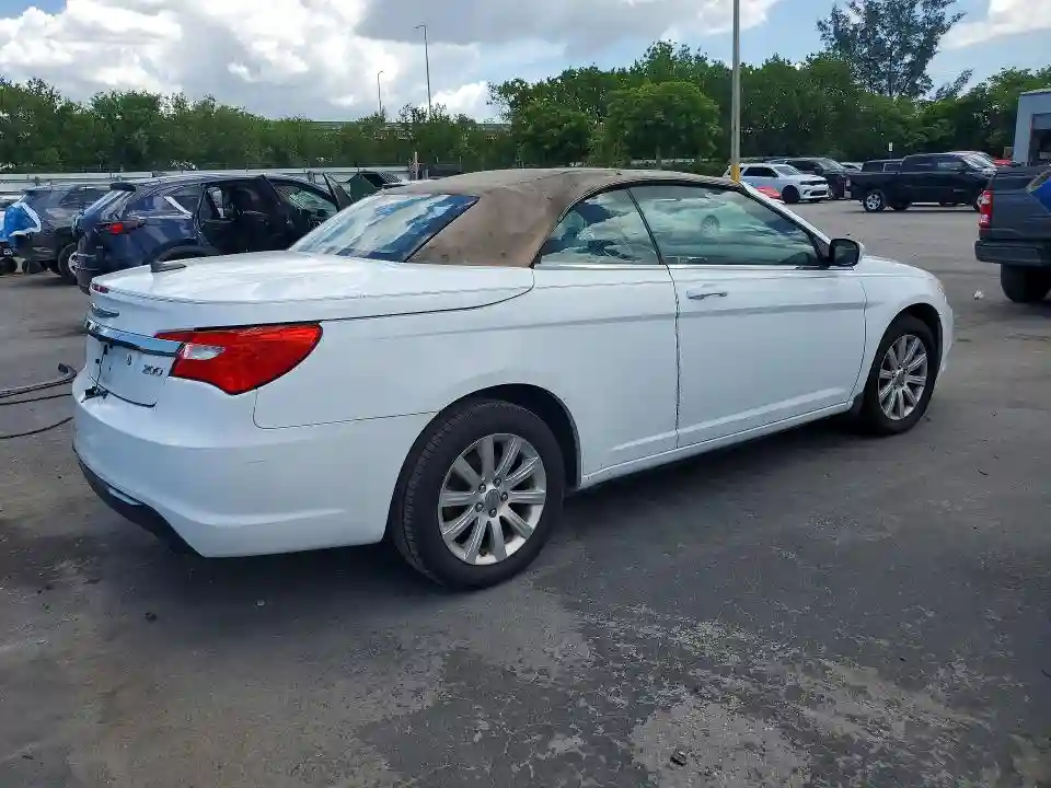 1C3BCBEB8CN254122 2012 CHRYSLER 200-2