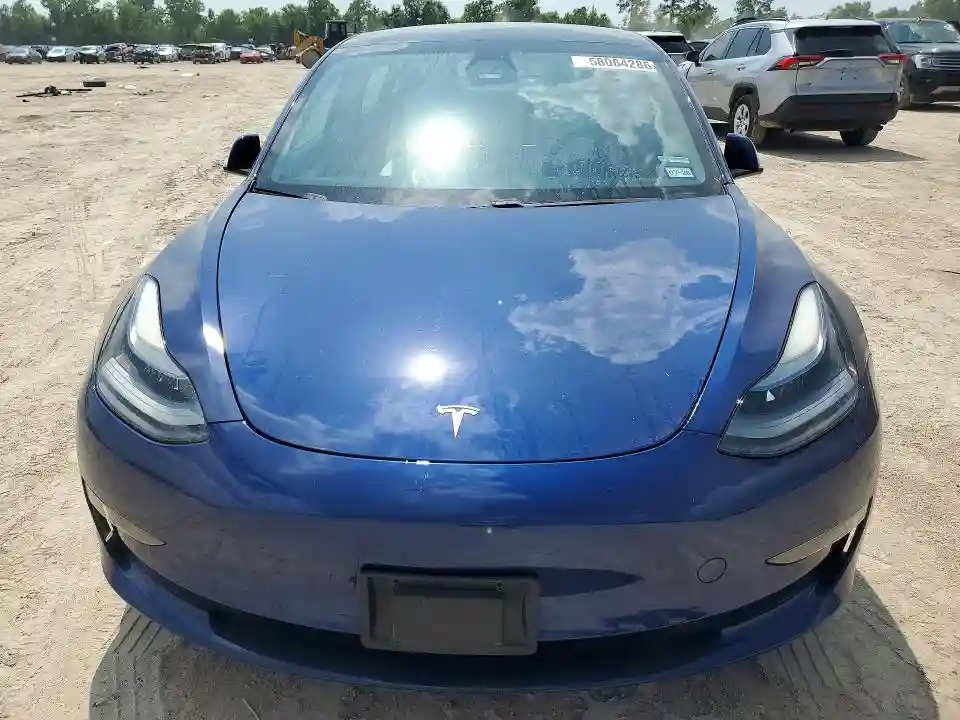 5YJ3E1EA9MF989798 2021 TESLA MODEL 3-4