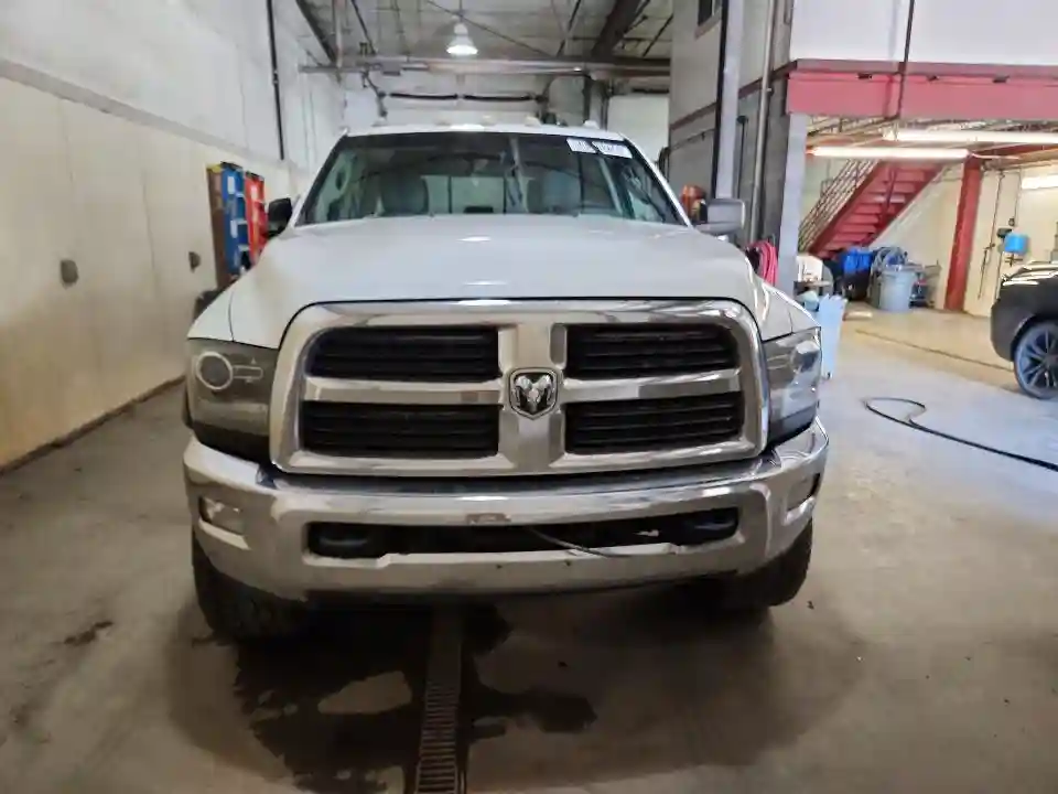 3C6TR5EJ3FG514311 2015 RAM 2500-4